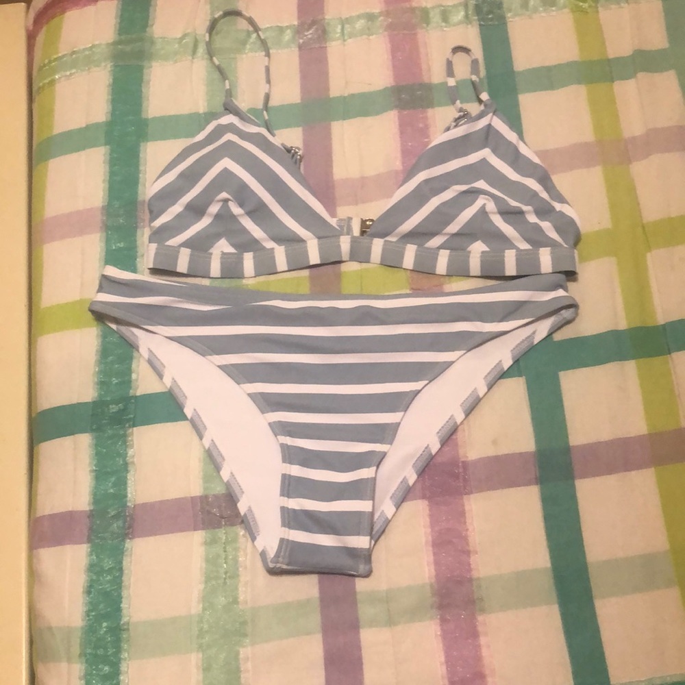 swimsuit set